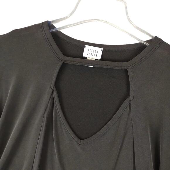 PEYTON JENSEN Women's M Soft Model Blend Keyhole V-Neck Black Top, Made in USA - Picture 3 of 6